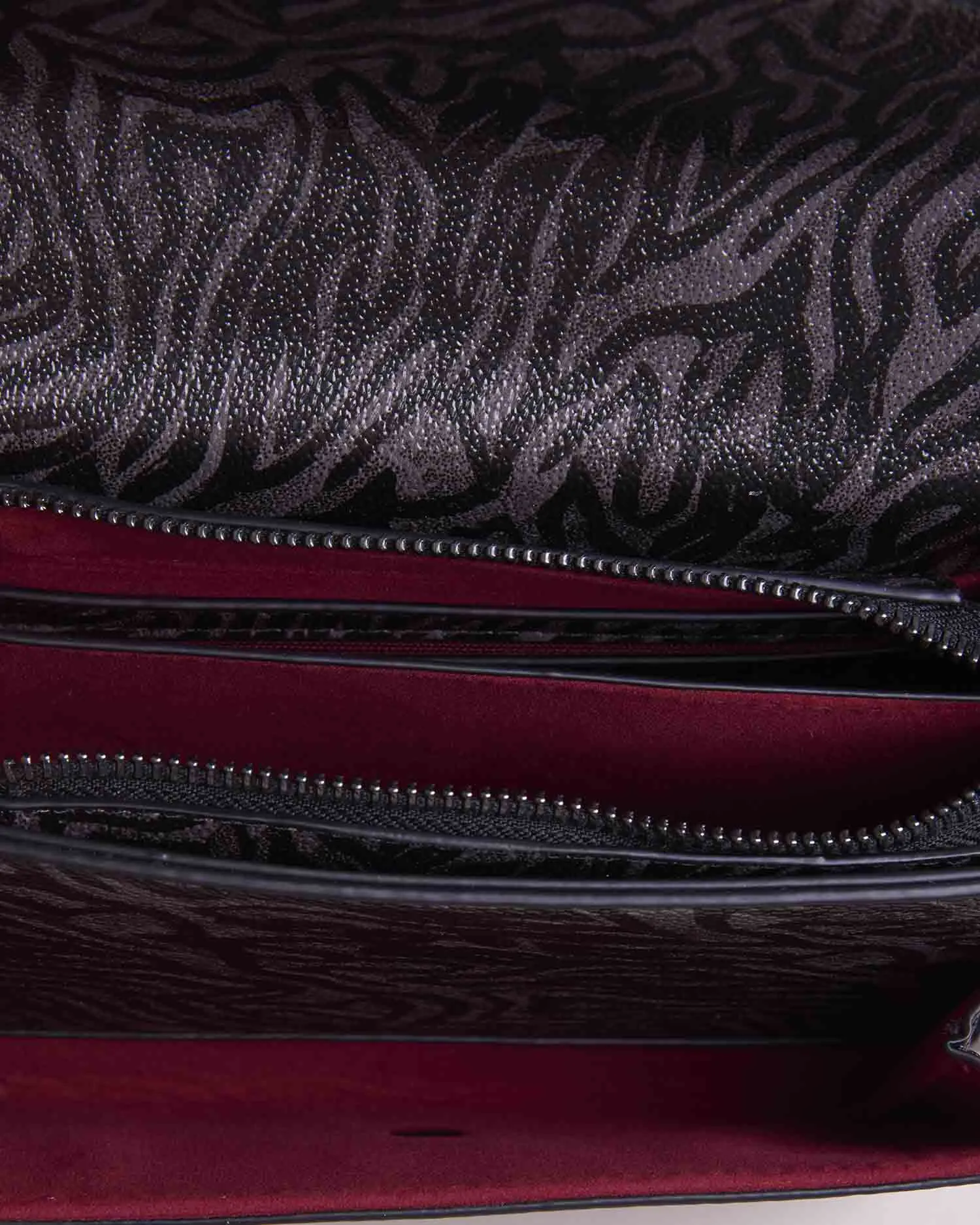 Animal pattern shoulder bag