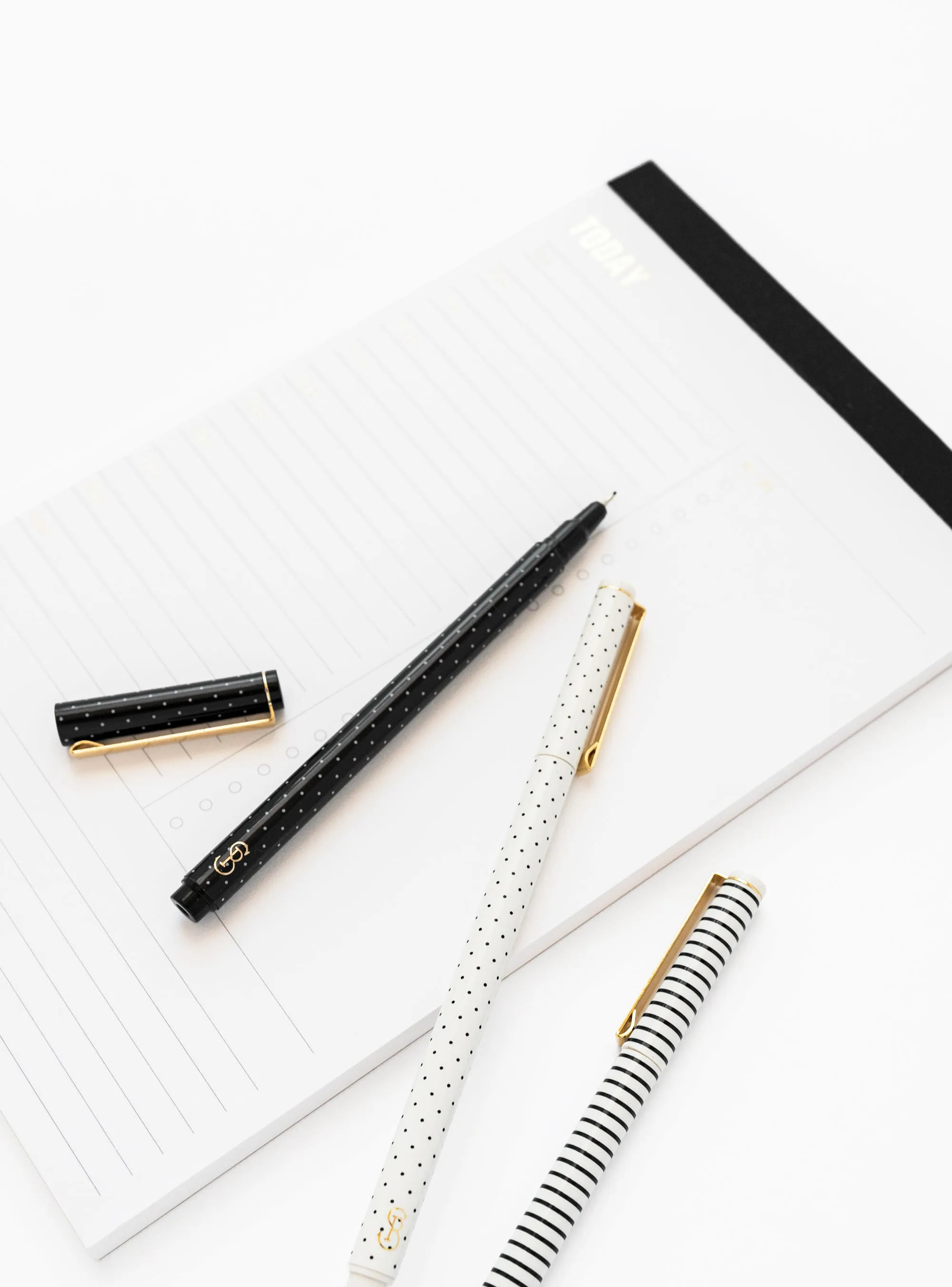 Black Pindot Felt Pen