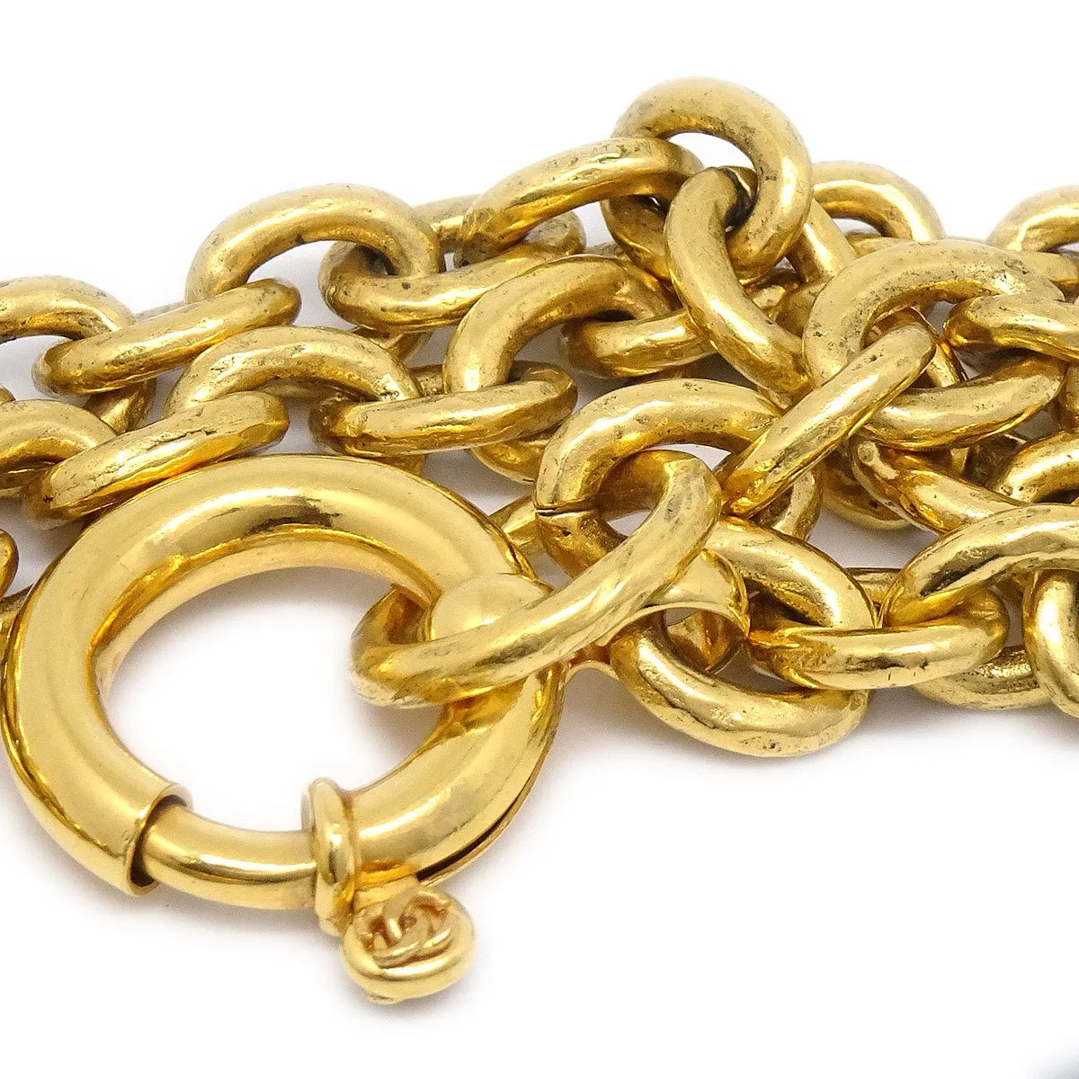 CHANEL 1994 Cutout Medallion Gold Chain Pendant Necklace ao34561