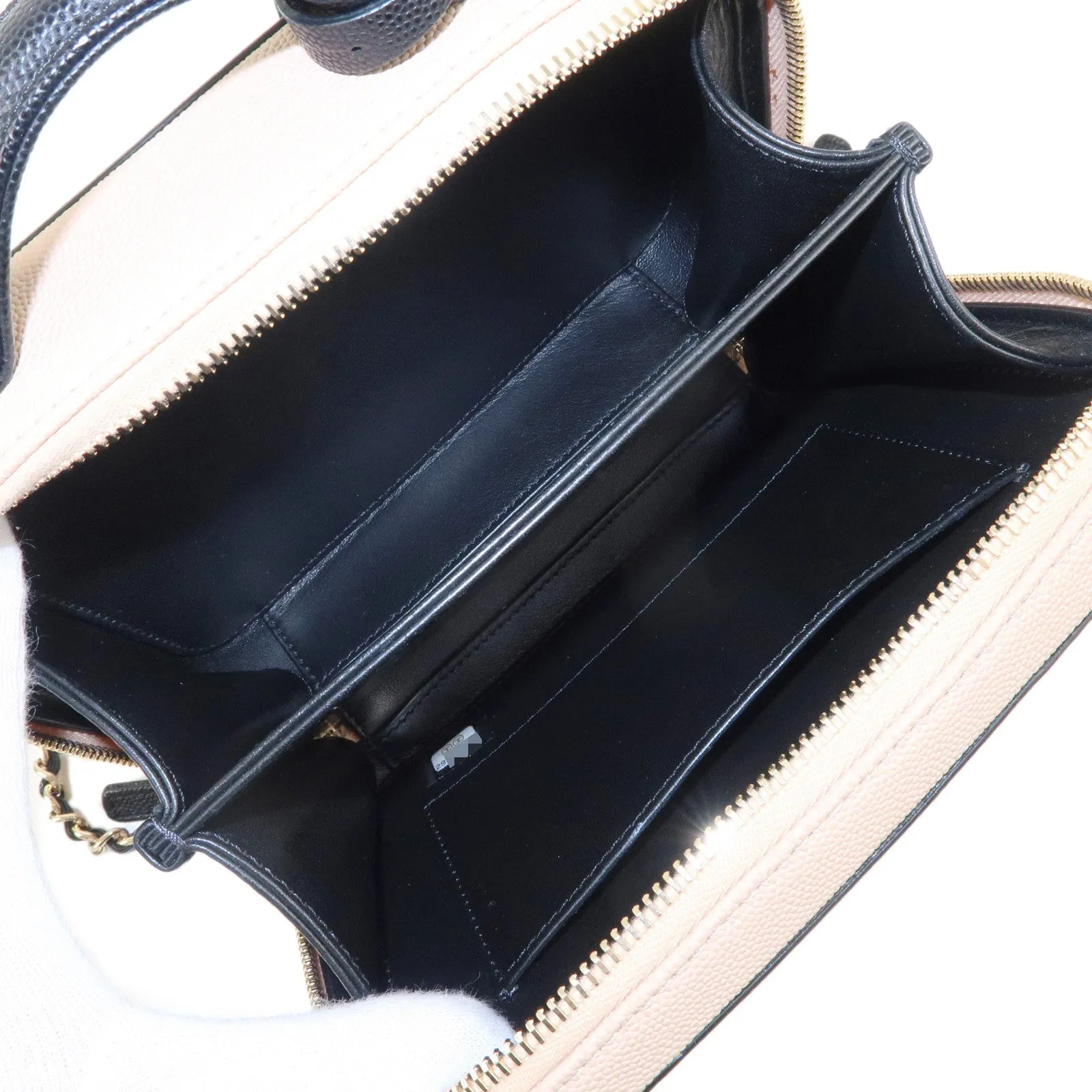 CHANEL CC Filigree Caviar Skin Vanity Case 2Way Bag Beige A93342
