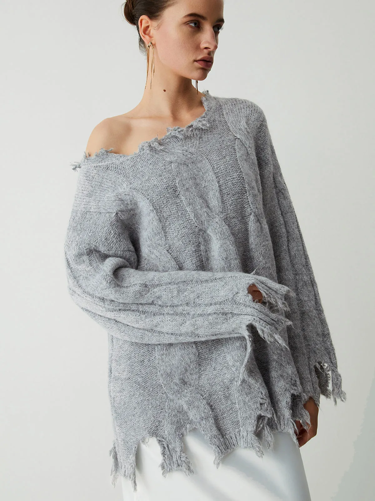 Leisure Ripped Graceful Detail Sweater