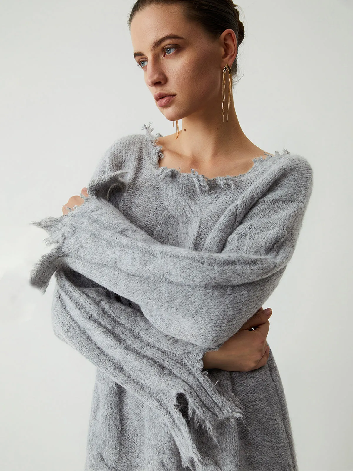 Leisure Ripped Graceful Detail Sweater