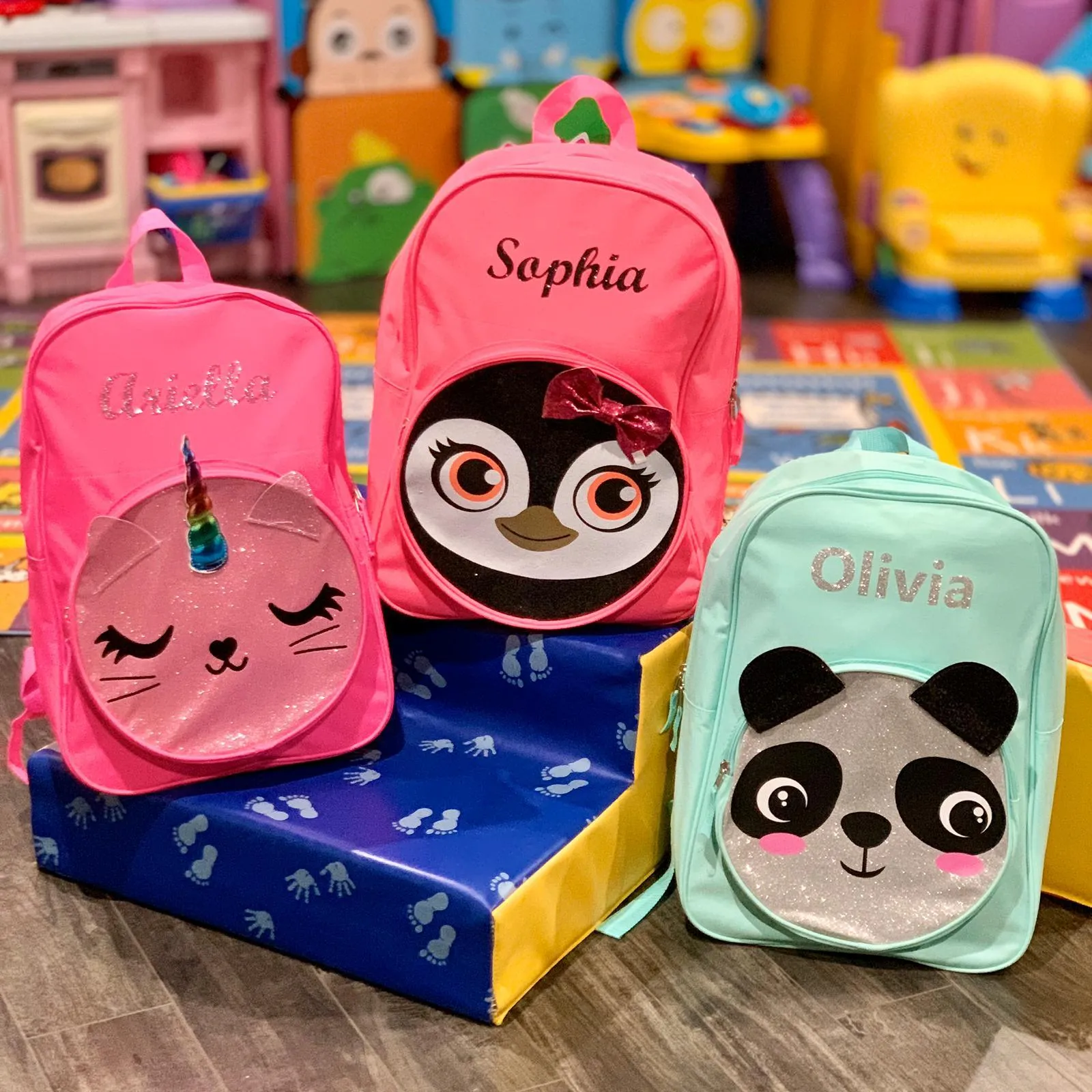 Personalized 17 Inch Critter Backpack - Penguin
