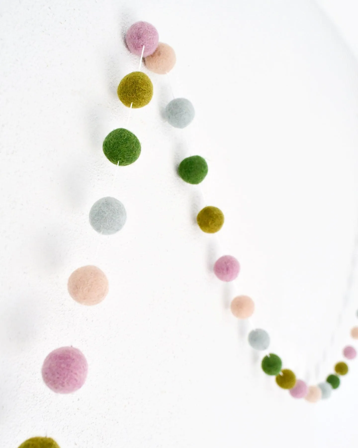 Pompom Felt Ball Garland - Spring