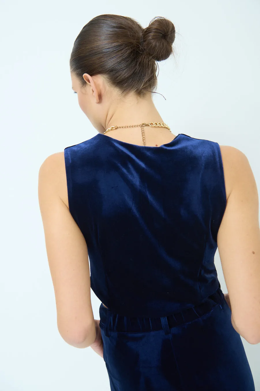 Sleeveless velvet vest with button detail wholesale
