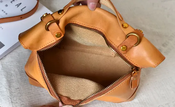 YAAGLE Women Vintage Handmade Real Leather Flap Handbag YG297(small)